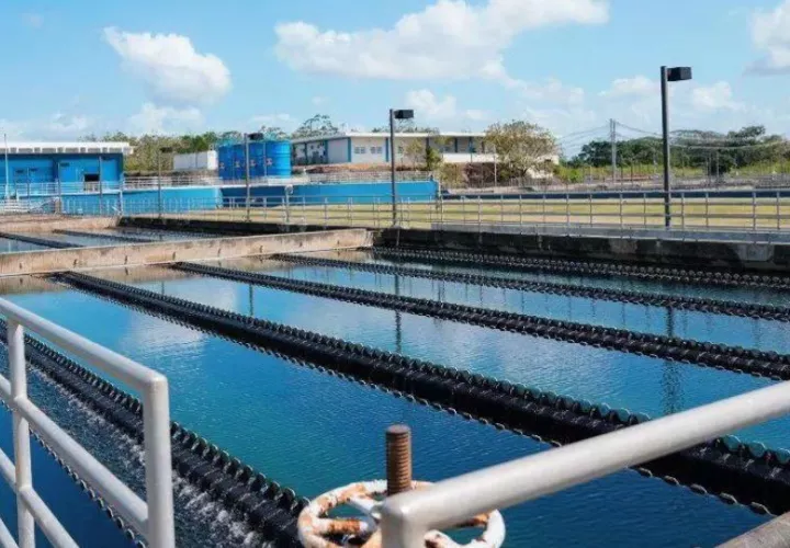 El agua en las zonas afectadas no es apta para el consumo humano directo. Foto: Cortesía