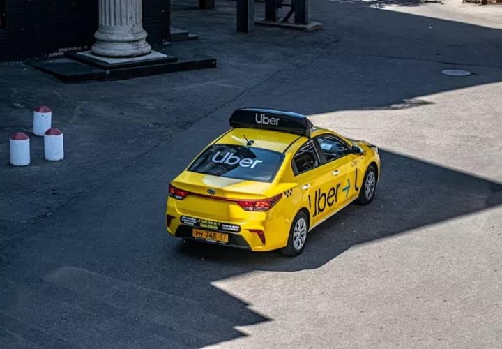 Según el decreto, los conductores de Uber deben ser panameños. Foto: Pexels