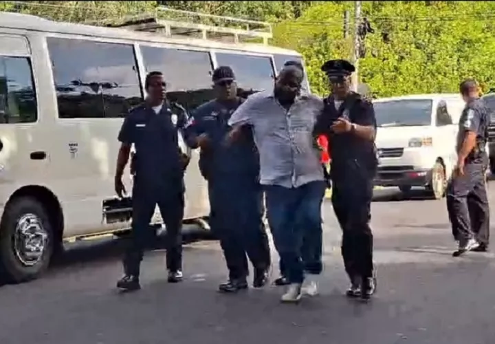 Por el momento se deconoce la cantidad de personas que han sido detenidas en esta protesta. Foto. Melquíades Vásquez