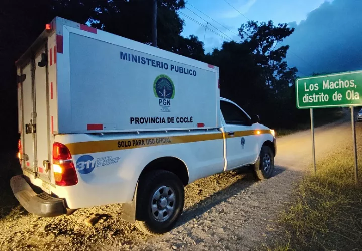 La Policía Nacional mantienen operativos en el sector de Los Machos, en Ola. Foto generada con ChatGPT