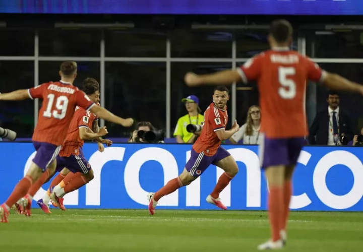 John McGinn sacó provecho de un error de Haití para marcar diferencias. Foto EFE