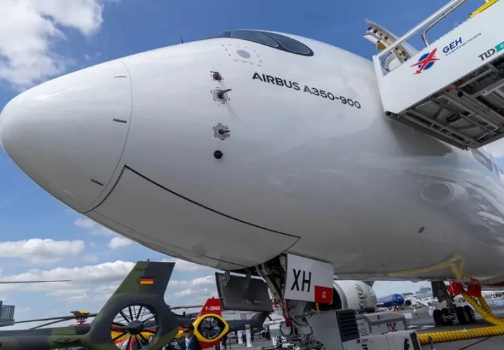 El crecimiento del tráfico aéreo estará estrechamente ligado al aumento de la clase media mundial. Foto: EFE