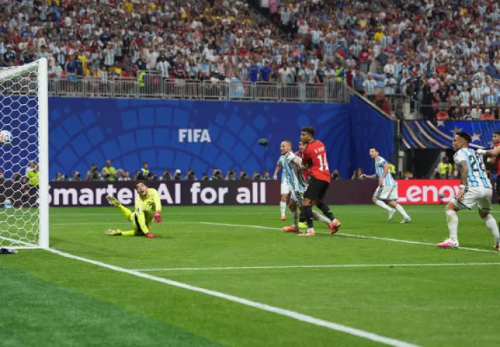 Leo Messi anotó el segundo gol de Argentina. Foto: EFE
