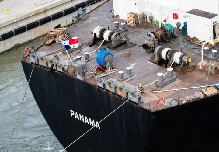 Los buques de bandera panameña son acosados en puertos chinos. 
