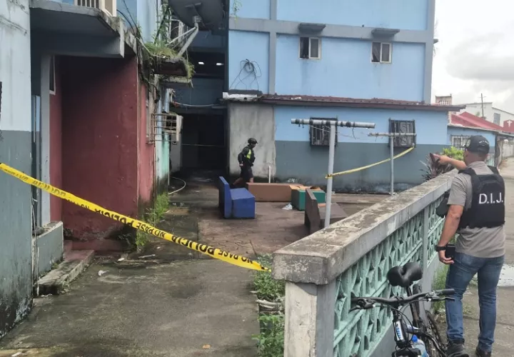 Las autoridades llevan a cabo las investigaciones de estos dos hechos de violencia ocurridos en la provincia de Colón, que ya registra más de 40 muertos en lo que va del año. Foto. Diómedes Sánchez