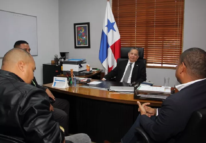 Ambas partes reafirmaron el compromiso de continuar impulsando estrategias interinstitucionales que fortalezcan la salud pública. Foto. Cortesía