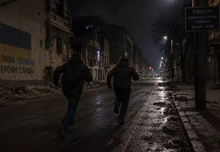 Dos panameños permanecen escondidos en Kiev sin pasaportes con el temor de ser encontrados. 