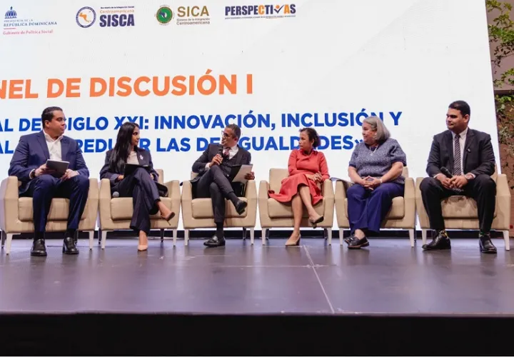 La ministra Beatriz Carles de Arango expuso en República Dominicana la visión de Panamá sobre sistemas de protección social inclusivos y resilientes. 