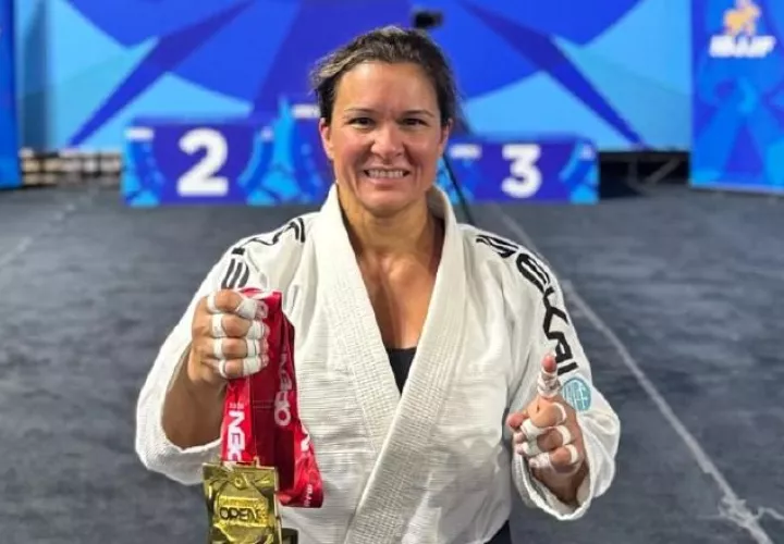 La colonense Jennisín Rosanía ganó dos medallas de oro. Foto: Cortesía