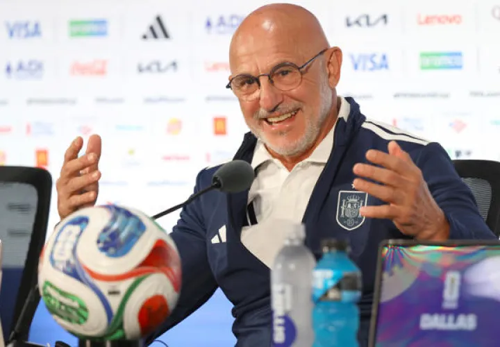 Luis de la Fuente, técnico de España. Foto: EFE