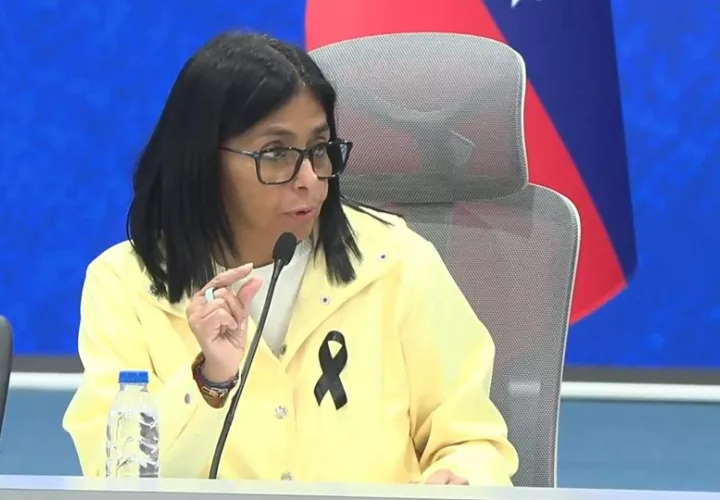 Delcy Rodríguez recibió un mensaje de solidaridad de Putin. Foto: EFE