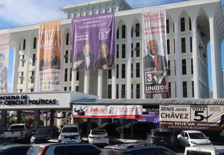 La campaña electoral universitaria generó una importante colocación de banners. Foto: Cortesía