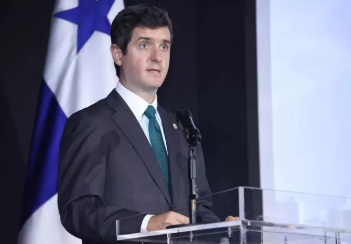 El vicecanciller Carlos Arturo Hoyos informó que Panamá investiga el reclutamiento de ciudadanos en la guerra Rusia-Ucrania, tras conocerse reportes de un fallecido y varios desaparecidos.  