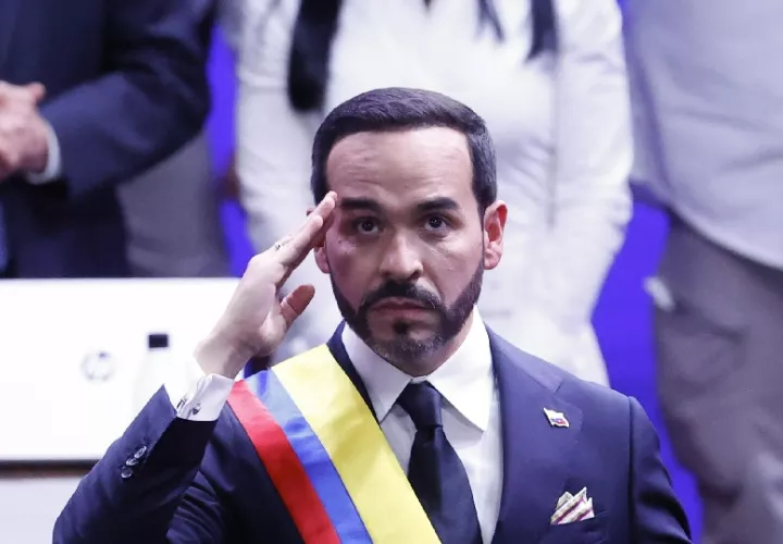 El acto ceremonial de de la Espriella tuvo lugar en Cali. Foto EFE
