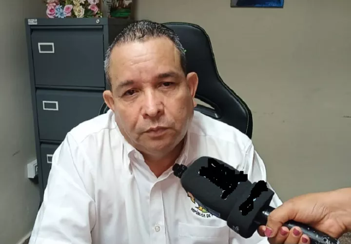 Luis Sánchez, secretario general de AEVE, señaló que el gremio busca establecer un acercamiento con las nuevas autoridades educativas para abordar los problemas que, a su juicio, siguen afectando al sistema. Foto. Melquíades Vásqquez