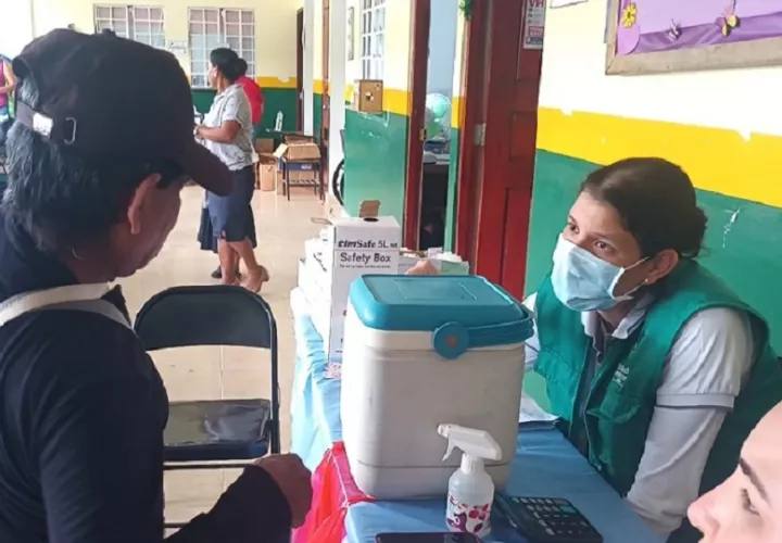 Las autoridades sanitarias del MINSA mantienen la atención operativa en estas áreas apartadas, mientras se investiga el comportamiento exacto de los cuadros respiratorios . Foto. Melquíades Vásquez
