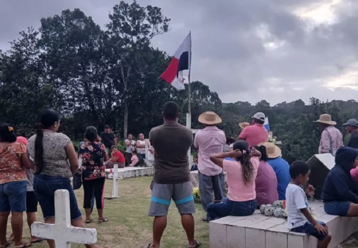"A nosotros hasta el momento no nos han mandado ninguna nota para notificarnos sobre el caso. Esos cementerios representan una parte de la historia de cada pueblo", afirmó el alcalde Ket Yau Martínez. Foto. Eric Montenegro