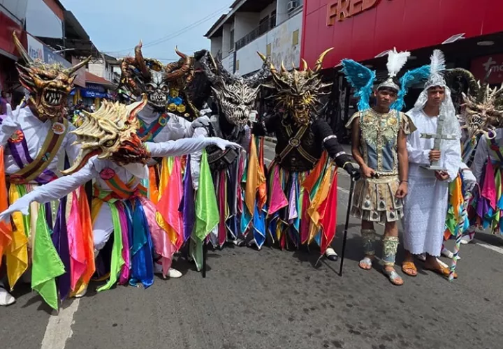 El desfile se realizó este sábado 15 de agosto. Foto: Cortesía