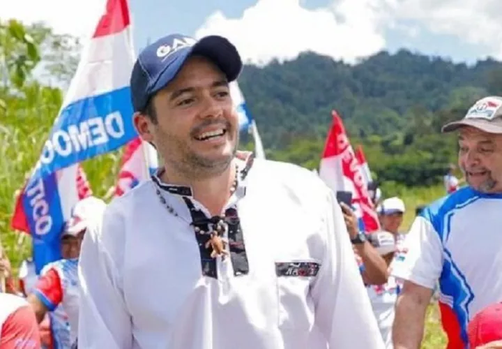 Gaby Carrizo permanece en arresto domiciliario
