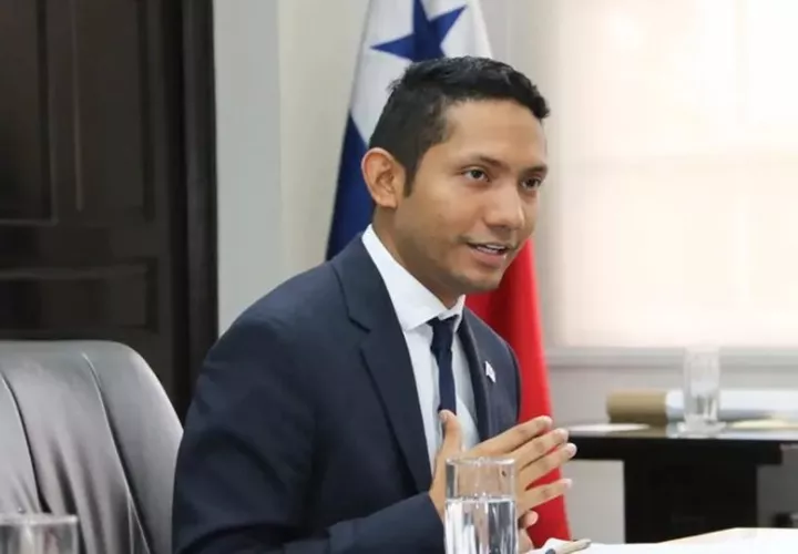 meneses-mega-reves_juridico_0.jpg