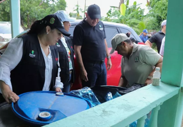 Operativo contra el dengue en Tocumen. Foto: Minsa