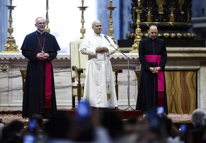 El papa ofreció sus oraciones por las familias de las víctimas del terremoto. Foto: EFE