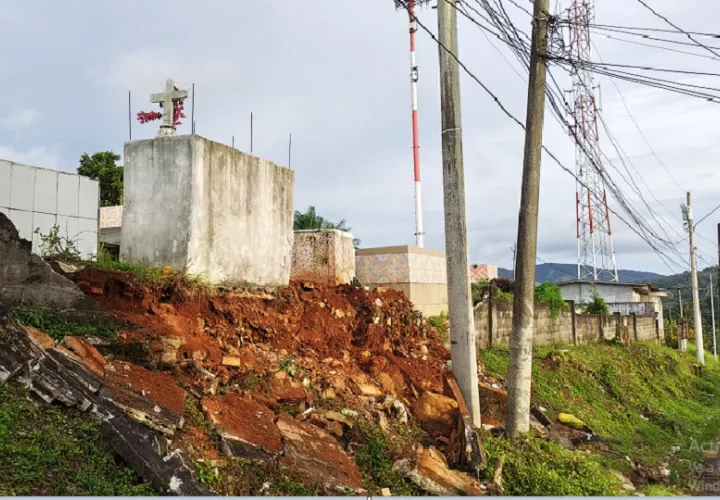 Vecinos del sector aseguran que las autoridades municipales ni el Sistema Nacional de Protección Civil (Sinaproc) se han presentado al sitio. Foto. Eric Montenegro