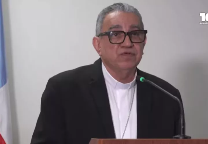El arzobispo de Panamá, José Domingo Ulloa. 