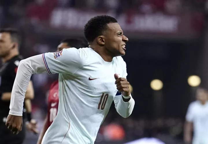 Kylian Mbappé se perderá los próximos juegos de Francia. Foto: EFE 