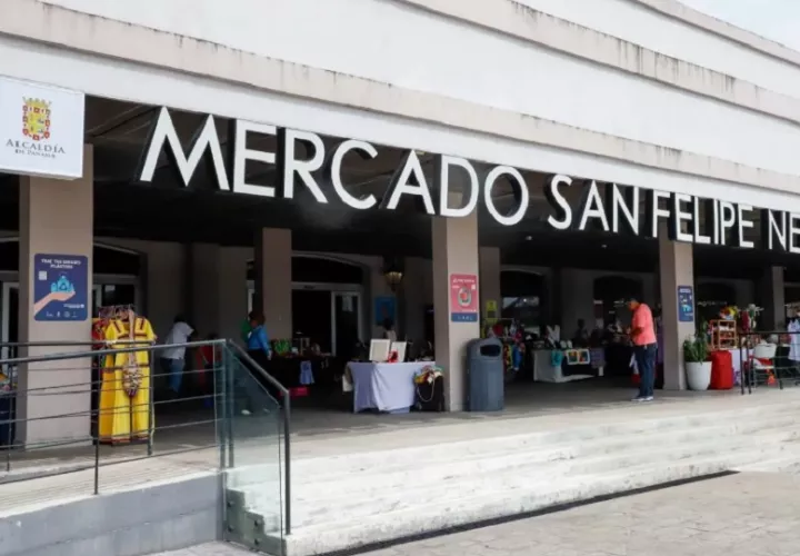 mercado_san_felipe_neri_feria_de_salud_css_1.jpg