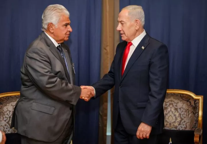 El presidente de Panamá, José Raúl Mulino, junto al  ministro israelí, Benjamín Netanyahu. Foto: Cortesía