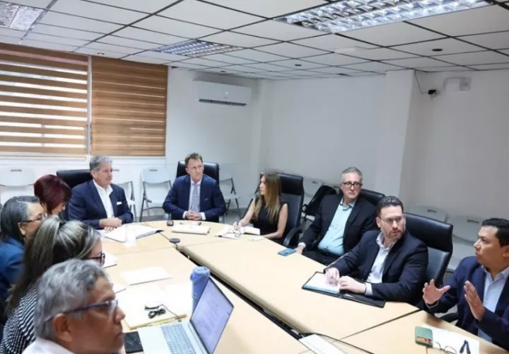 Esta fue la primera reunión con la empresa. Foto: Cortesía.