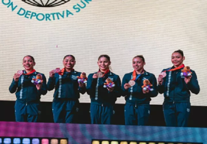 Equipo de gimnasia de Panamá ganó bronce por equipo. Foto: COP