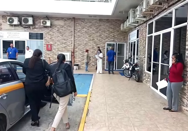 Desde que se conoció la muerte del pequeño por un supuesto suicidio, residentes de Pedasí, en la provincia de Los Santos, han reclamado justicia. Foto. Thays Domínguez