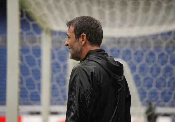 Thomas Christiansen durante los entrenamientos de Panamá en Japón:Foto: FPF