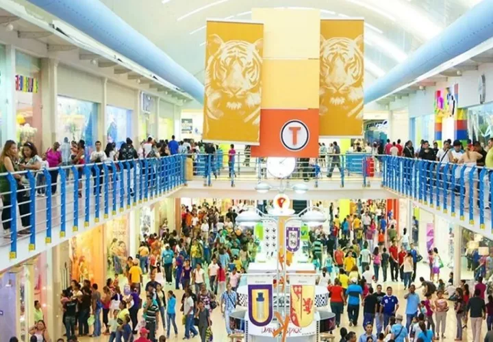 albrook-mall-panama.jpg