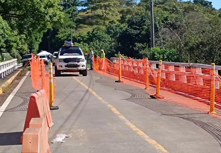 El MOP habilitó el paso por el puente sobre el río Oria, ubicado en Oria Arriba, distrito de Pedasí