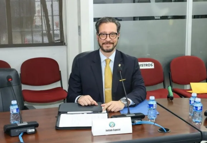 viceministro_mef_fausto_fernandez.jpg