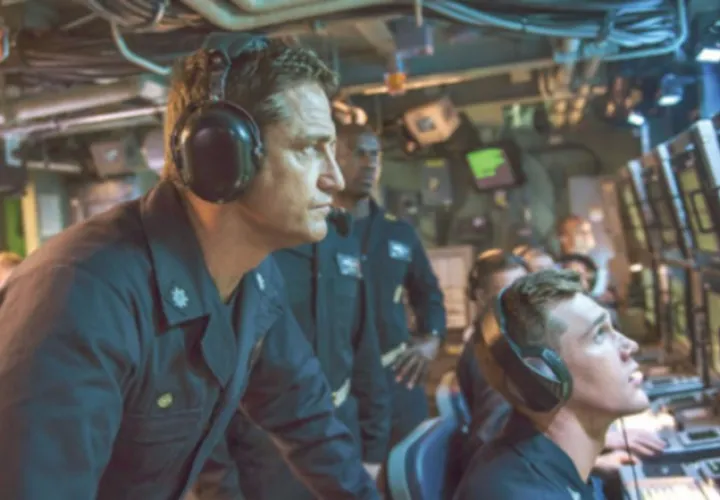 El capitán de un submarino estadounidense y la unidad de élite de la Marina ayudan a  salvar al presidente de Rusia, quien es  víctima de un  golpe de Estado.