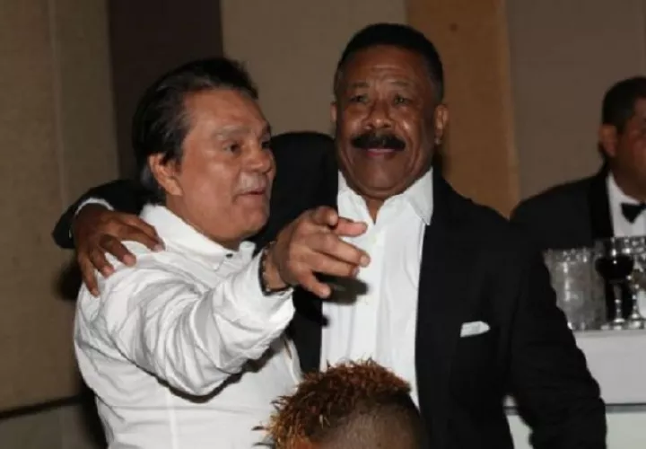 Roberto Durán aboga para que la enfermedad deEusebio Pedroza sea más llevadera. Grupo Epasa