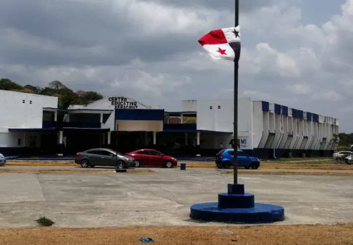 Escuela en la que una de las víctimas era directora. Eric Montenegro 