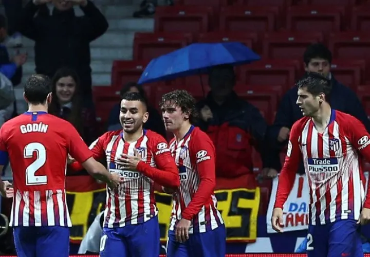 Correa entró para salvar los tres puntos del Atlético. EFE