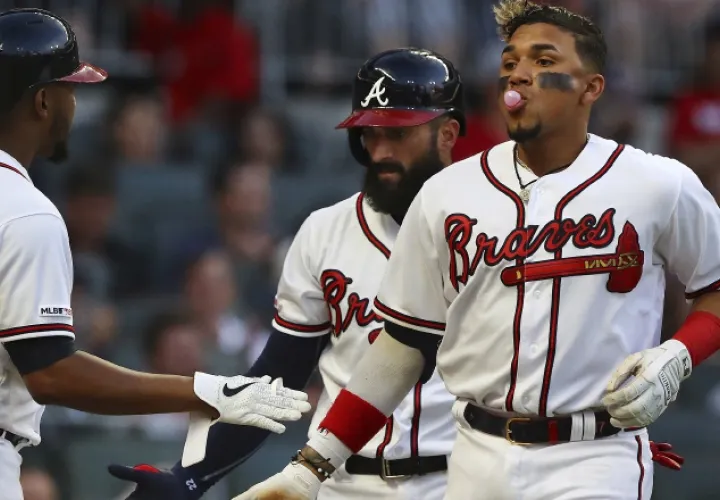 Johan Camargo no pudo evitar la derrota de los Bravos. AP