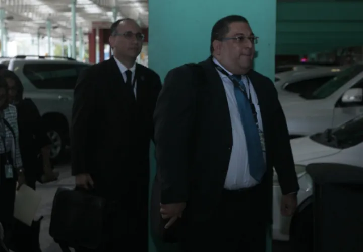 El perito en principio fue presentados como el testigo principal del Ministerio Público y, aparentemente, desde allí lo están amenazando. Víctor Arosemena