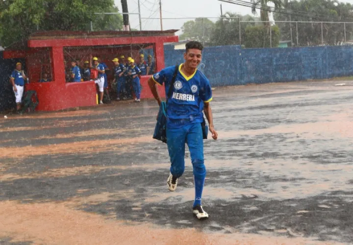 La lluvia arruinó la final.
