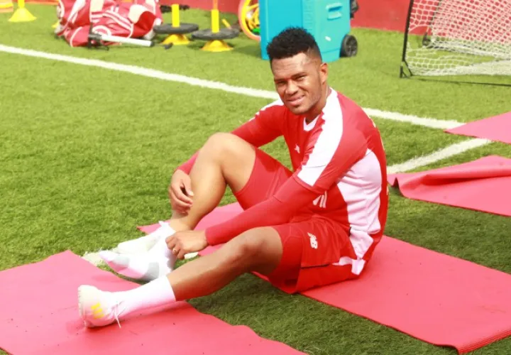 Rolando "Toro" Blackburn se incorporó a la Roja. Anayansi Gamez