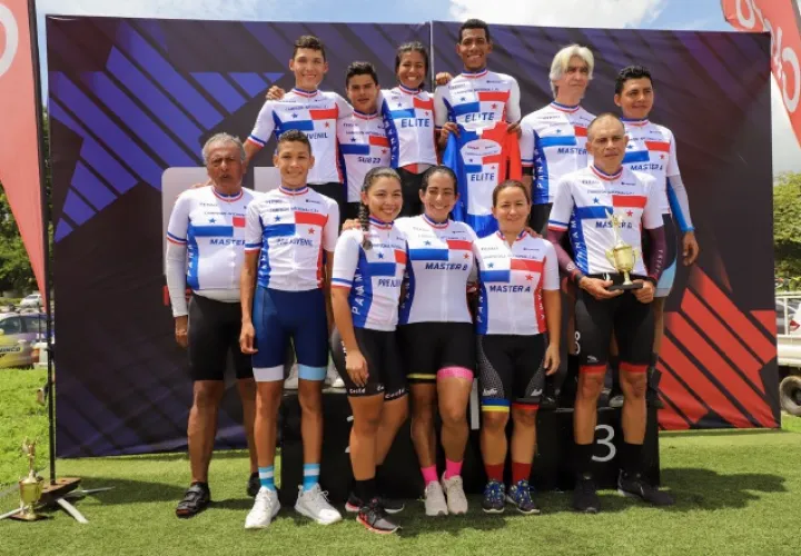 Los campeones nacionales en las distintas categorías. Fepaci