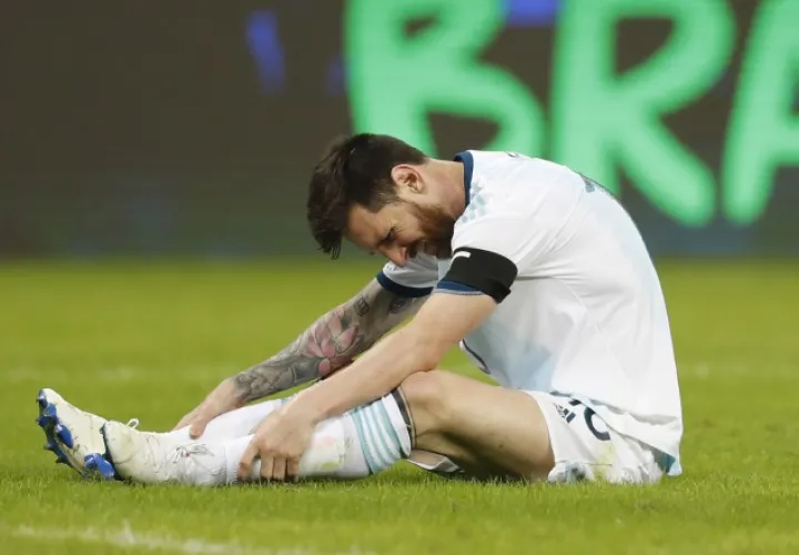 Lionel Messi durante el partido contra Paraguay. AP