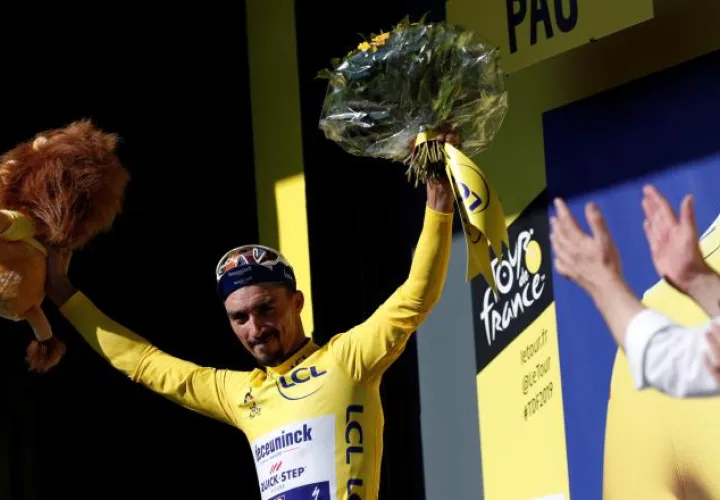 Julian Alaphilippe se impuso en la   contrarreloj de ayer. EEFE