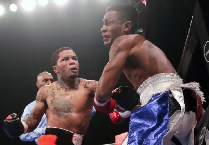 Gervonta Davis conecta a Ricaro 'El Científico' Núñez. Foto:AP